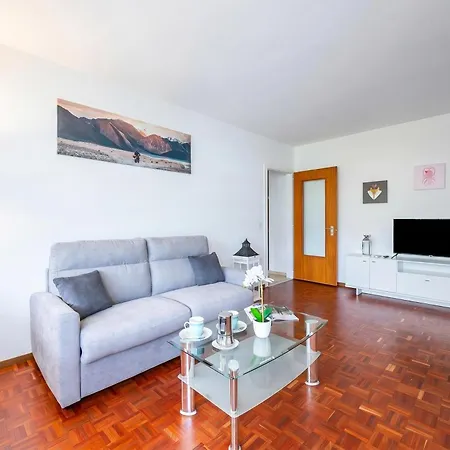 Apartment Lido Apartment Locarno With Balcony And Parking - Happy Rentals *